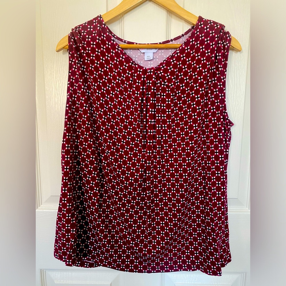 Burgundy print short sleeve blouse